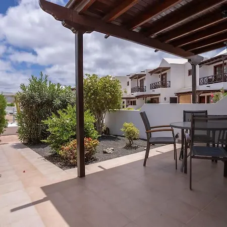 Beautiful In Lanzarote 5 Mins From Marina Сasa de vacaciones *